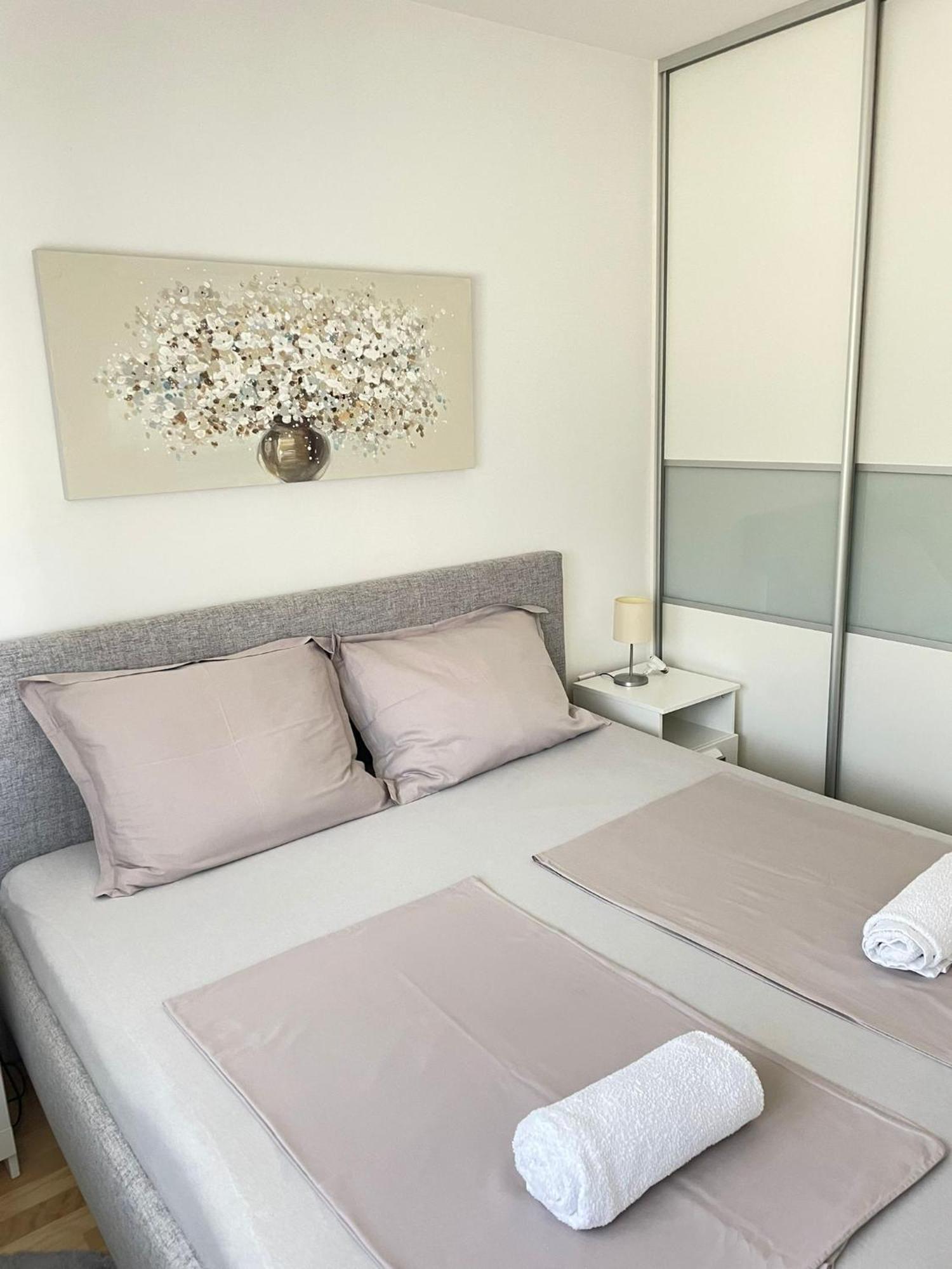Lucky Place Apartment - Zumberacka With Free Private Parking Zagabria Esterno foto