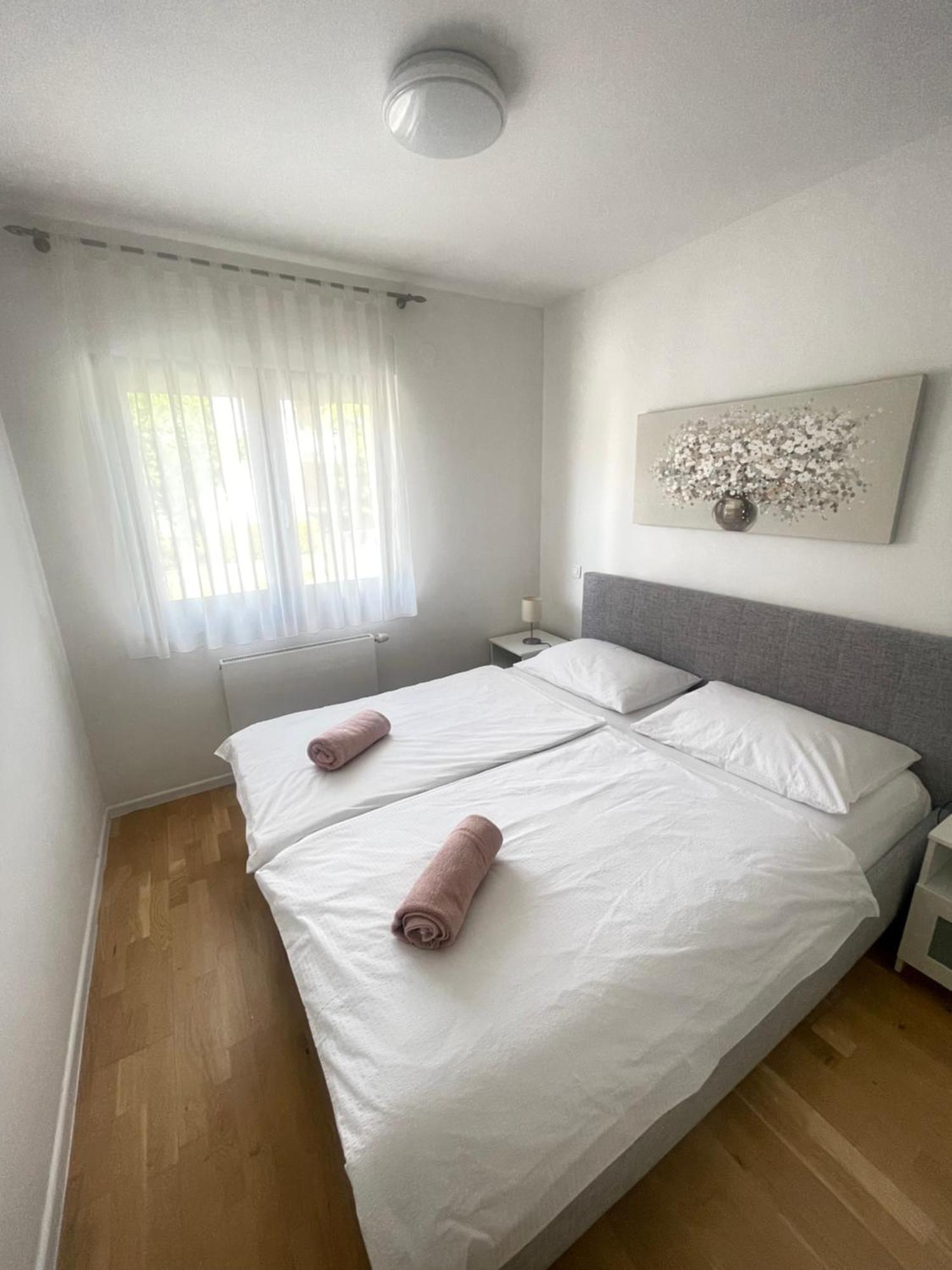 Lucky Place Apartment - Zumberacka With Free Private Parking Zagabria Esterno foto